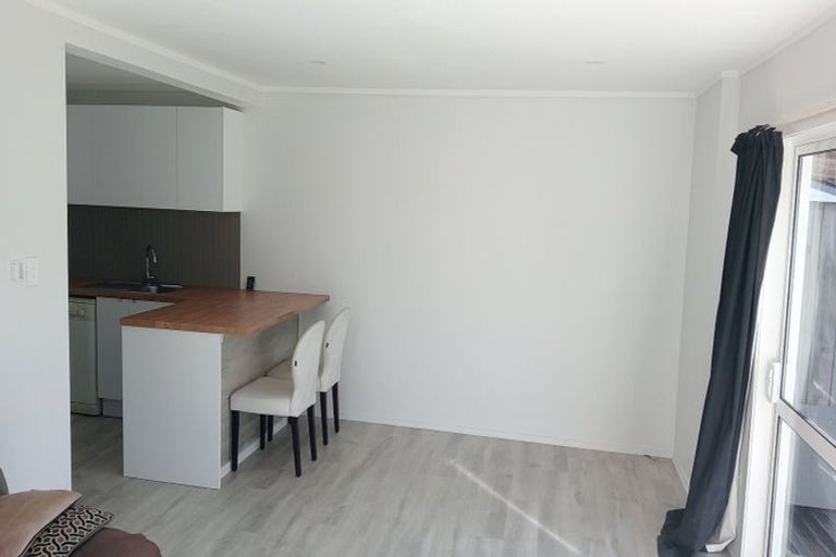 Photo of property in 3/223 Birkdale Road, Birkdale, Auckland, 0626
