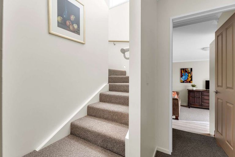 Photo of property in 18 Pacific Place, Whitianga, 3510