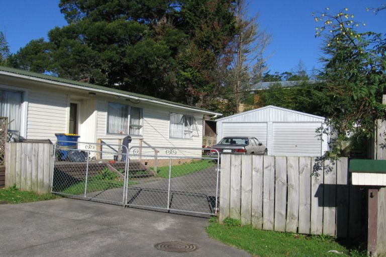 Photo of property in 32a Candia Road, Swanson, Auckland, 0612