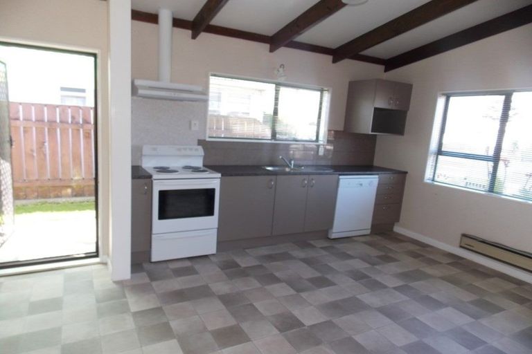 Photo of property in 22 Liverpool Street, Whanganui, 4500