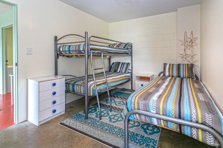 Photo of property in 12 Fishermans Bend, Whiritoa, Whangamata, 3691