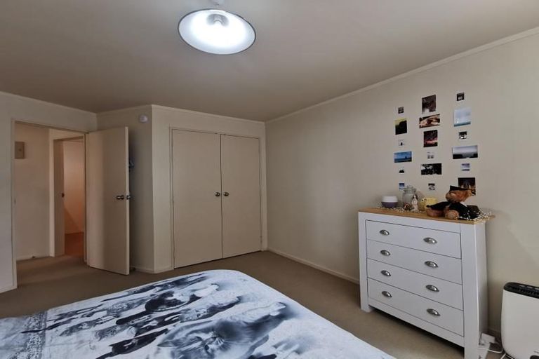 Photo of property in 12 Meadowcroft Grove, Johnsonville, Wellington, 6037