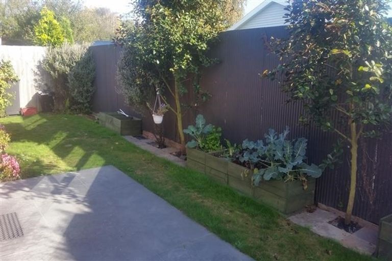 Photo of property in 512 Mairehau Road, Parklands, Christchurch, 8083
