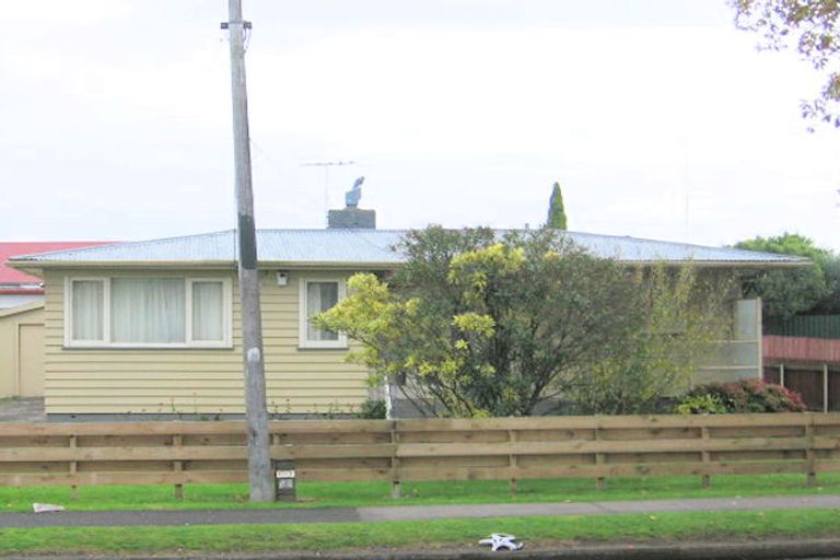 Photo of property in 21 Lupton Road, Manurewa, Auckland, 2102