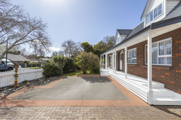Photo of property in 10 Elder Grove, Whalers Gate, New Plymouth, 4310