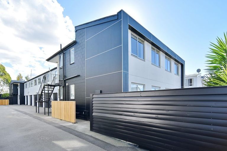 Photo of property in 1/27 Brockworth Place, Riccarton, Christchurch, 8011