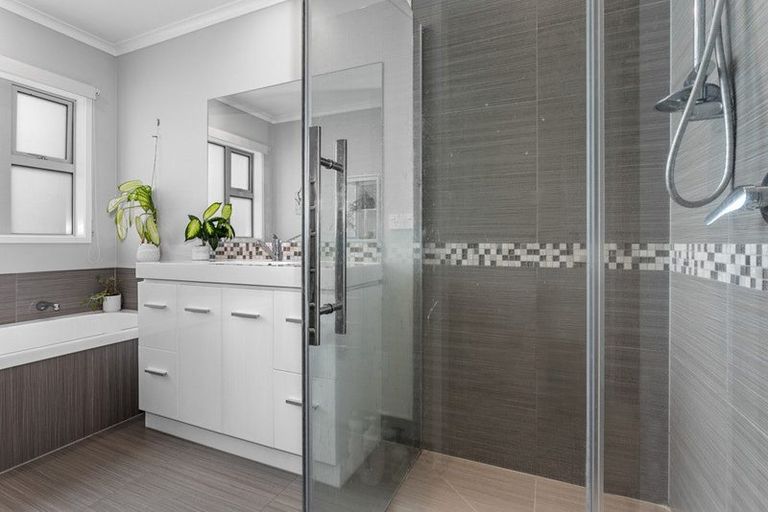 Photo of property in 6 Omega Place, Coastlands, Whakatane, 3120