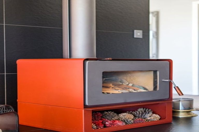 Photo of property in 7 Routhan Way, Carterton, 5713