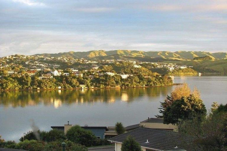 Photo of property in 15 Leeward Drive, Whitby, Porirua, 5024