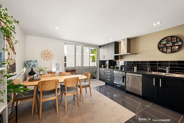 Photo of property in 2/26 Wright Street, Mount Cook, Wellington, 6021