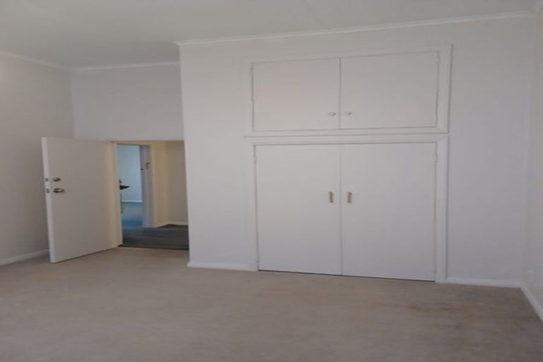 Photo of property in 19 Hereford Street, West End, Palmerston North, 4410