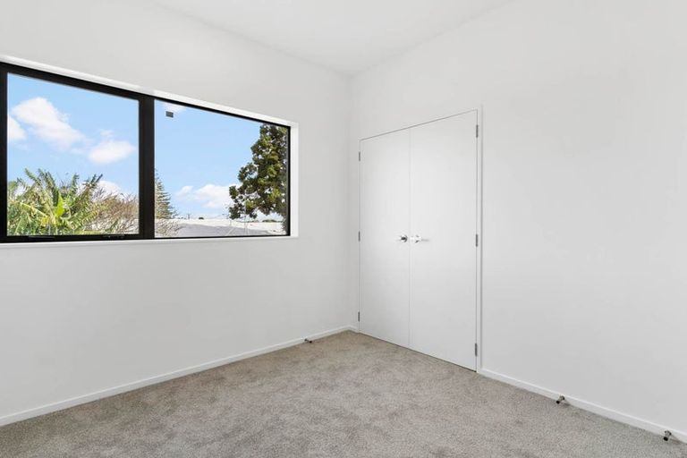 Photo of property in 13b Von Sturmer Street, Mangere East, Auckland, 2024