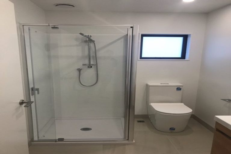 Photo of property in 33 Peihana Road, Hobsonville, Auckland, 0616