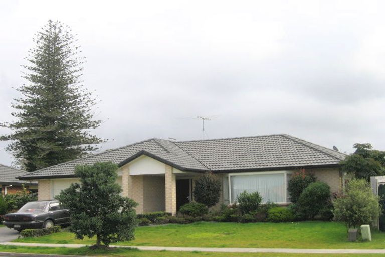 Photo of property in 43 Wayne Francis Drive, East Tamaki, Auckland, 2016