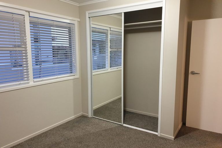 Photo of property in 1/15 Dodson Avenue, Milford, Auckland, 0620