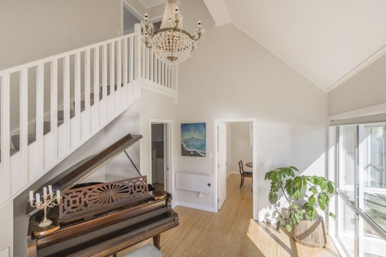 Photo of property in 42 Eatwell Avenue, Paraparaumu Beach, Paraparaumu, 5032