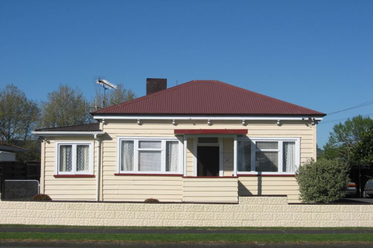 Photo of property in 30 Hakanoa Street, Huntly, 3700