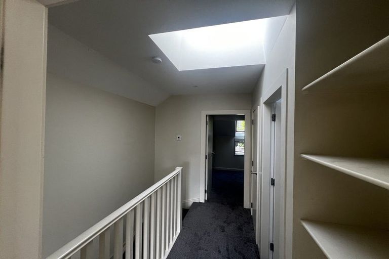 Photo of property in 3ul Papawai Terrace, Mount Cook, Wellington, 6021