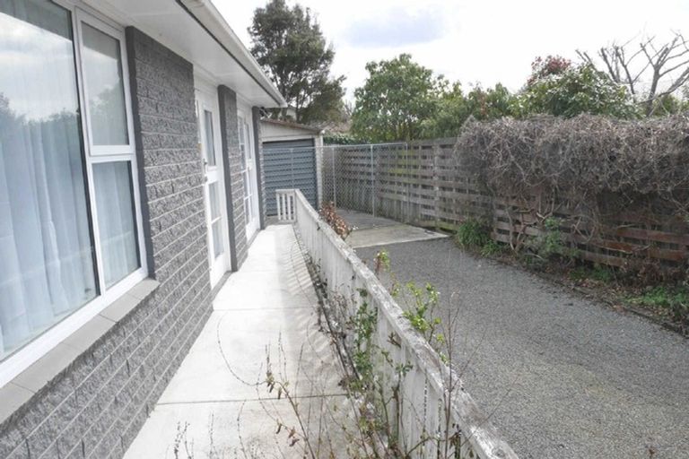 Photo of property in 235 Grimseys Road, Redwood, Christchurch, 8051