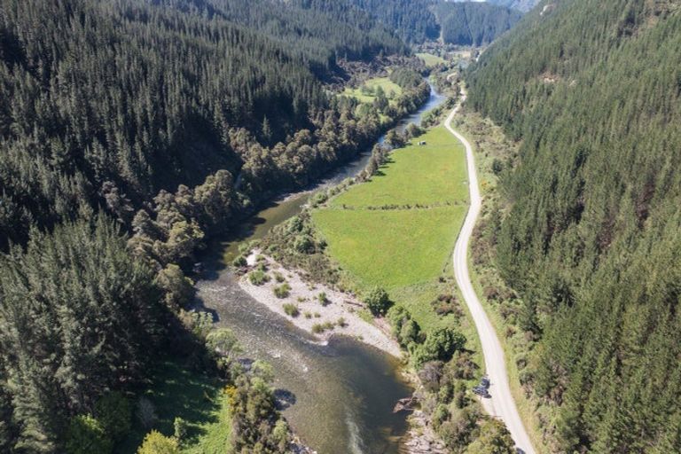 Photo of property in 950 Tapawera-baton Road, Tapawera, Wakefield, 7096