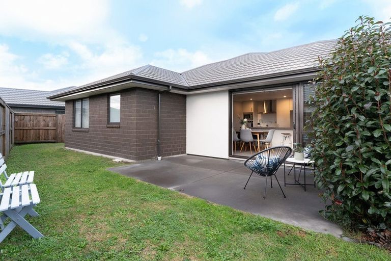 Photo of property in 5 Plate Lane, Papamoa, 3118