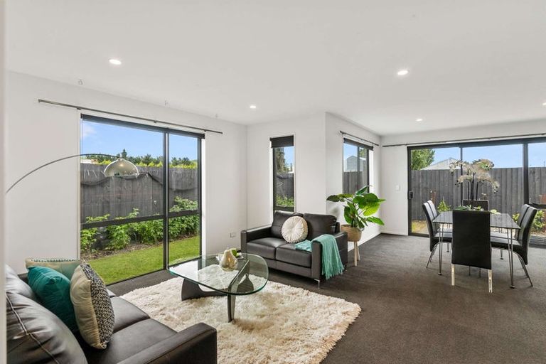 Photo of property in 16 Mary Carpenter Avenue, Yaldhurst, Christchurch, 8042