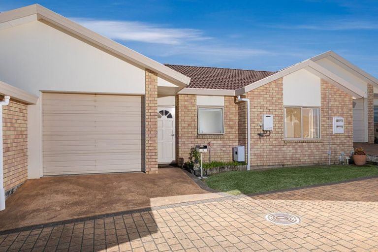 Photo of property in 18/169 Sturges Road, Henderson, Auckland, 0612