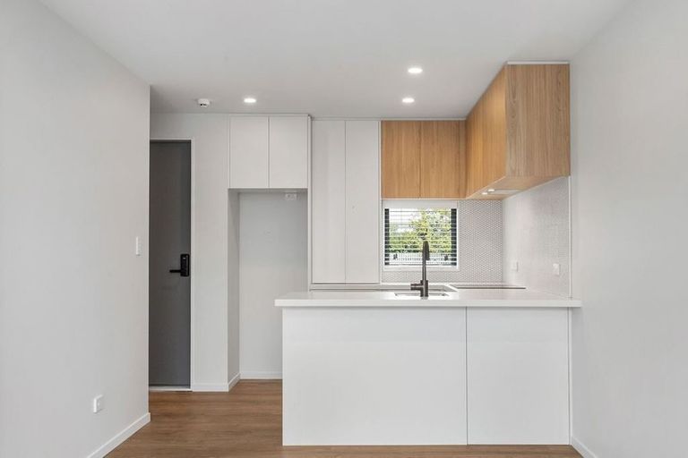 Photo of property in 31 Oxley Avenue, St Albans, Christchurch, 8014