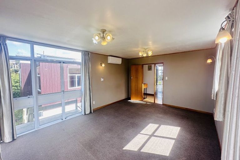 Photo of property in 151 Bleakhouse Road, Mellons Bay, Auckland, 2014
