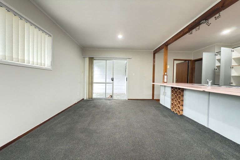 Photo of property in 418a West Coast Road, Glen Eden, Auckland, 0602