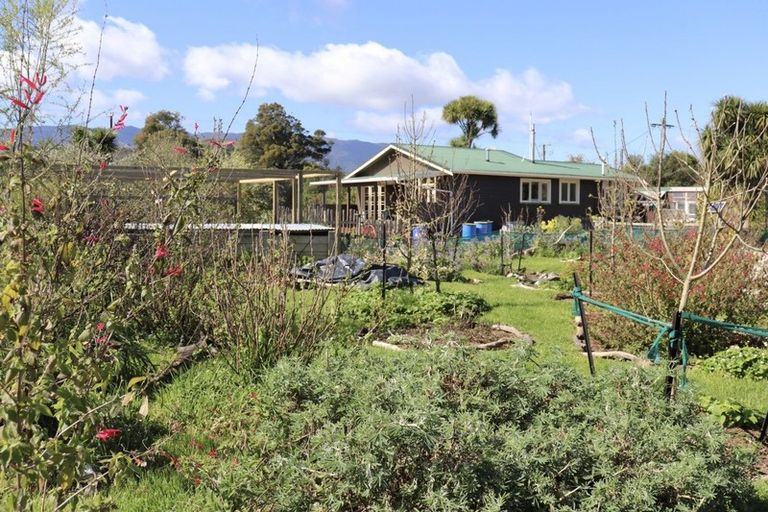 Photo of property in 131 Oparara Road, Karamea, 7893