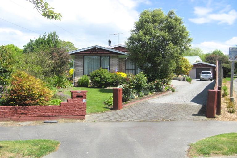 Photo of property in 11b Cherry Place, Casebrook, Christchurch, 8051