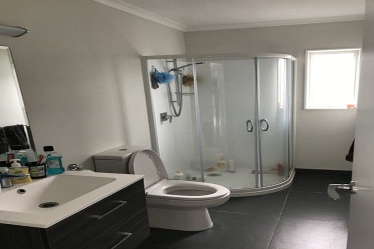 Photo of property in 13 Karetai Crescent, Favona, Auckland, 2024