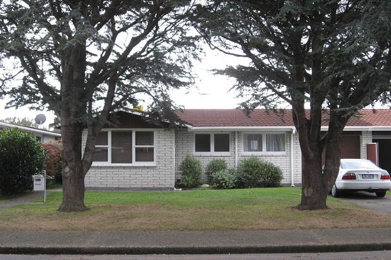 Photo of property in 52a Tui Road, Raumati Beach, Paraparaumu, 5032