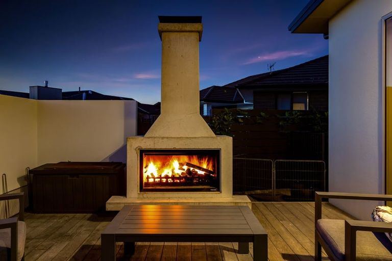 Photo of property in 59 Links Drive, Waiwhakaiho, New Plymouth, 4312