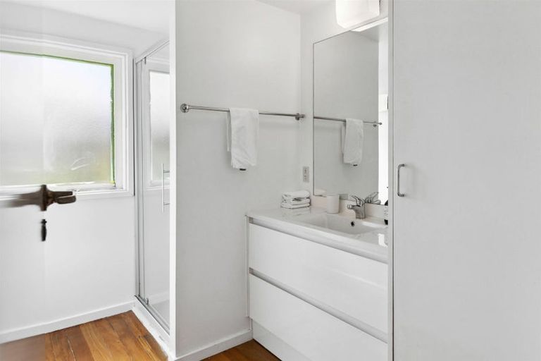 Photo of property in 223 Beach Road, Akaroa, 7520