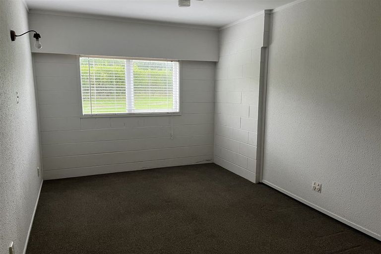 Photo of property in 9 La Perouse Street, Botany Downs, Auckland, 2010