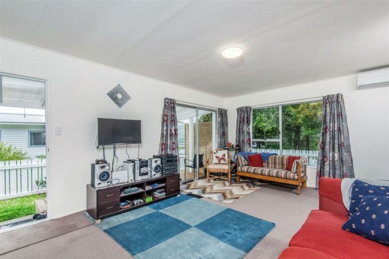 Photo of property in 10a Dormar Place, Churton Park, Wellington, 6037