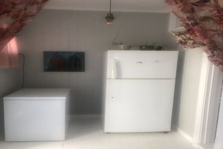 Photo of property in 16 Walshs Road, Allenton, Ashburton, 7700