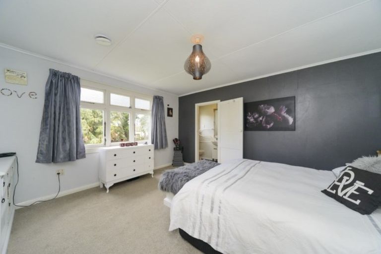 Photo of property in 1032 Kimbolton Road, Feilding, 4777
