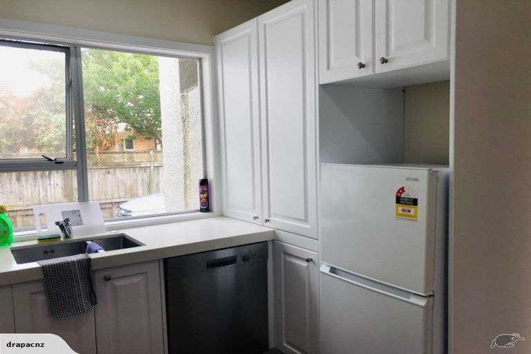 Photo of property in 7-7a Rangiatea Road, Epsom, Auckland, 1023