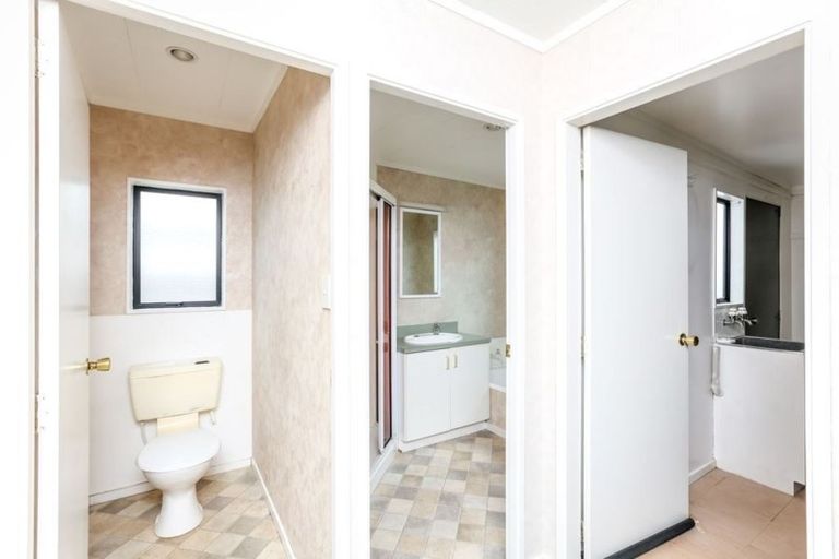 Photo of property in 1/217 Coronation Avenue, Welbourn, New Plymouth, 4310