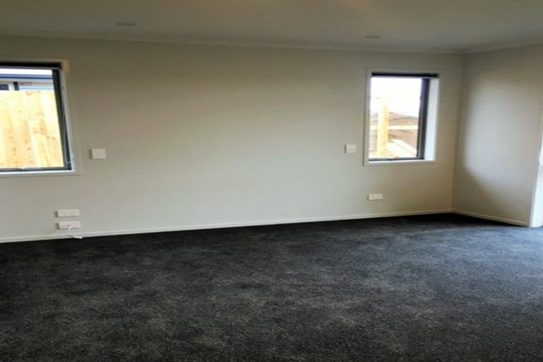 Photo of property in 35 Livingstone Drive, Papamoa Beach, Papamoa, 3118