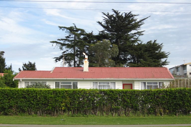 Photo of property in 21 Mosston Road, Castlecliff, Whanganui, 4501