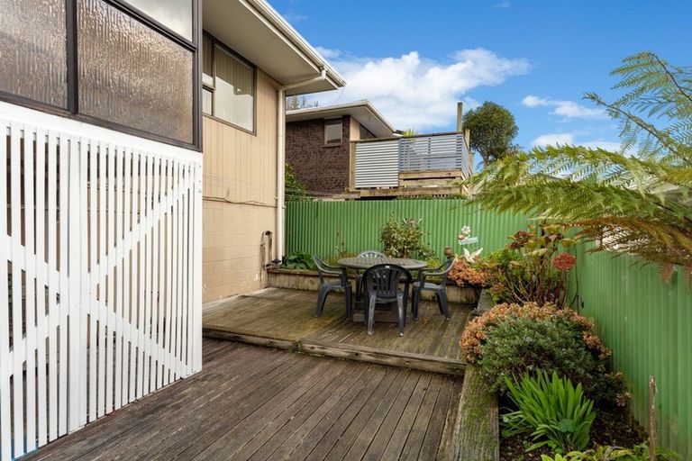Photo of property in 25 Churchill Street, Levin, 5510