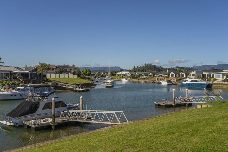 Photo of property in 14 Mermaid Place, Whitianga, 3510