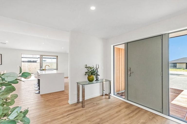 Photo of property in 5 Southdown Place, Kirwee, 7571