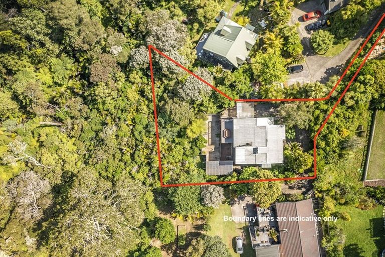 Photo of property in 36 Coroglen Avenue, Birkenhead, Auckland, 0626