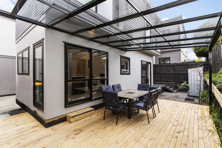 Photo of property in 8b Edgar Pearce Place, Howick, Auckland, 2014