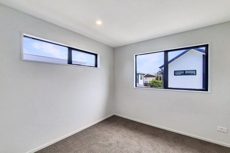Photo of property in 60c Olliviers Road, Phillipstown, Christchurch, 8011